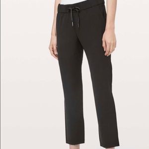 Lululemon On The Fly Pant WOVEN 27” NWOT